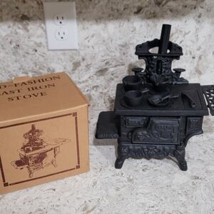 American MINIATURE CAST-IRON STOVE Crescent Sales